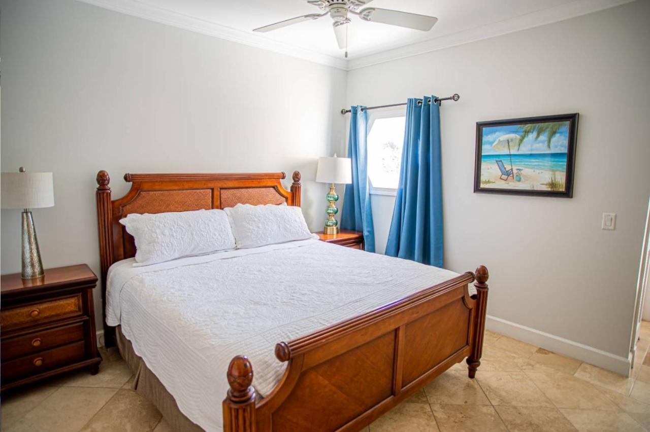 Villa Renaissance Unit 205 Grace Bay Beach מראה חיצוני תמונה
